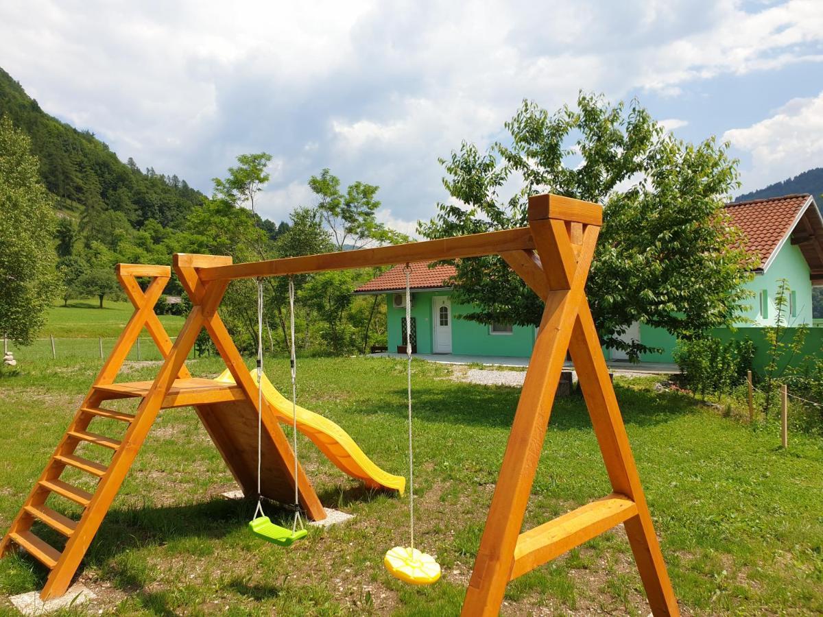 Apartma Patricija - Big Apartment For 6 Tolmin Bagian luar foto