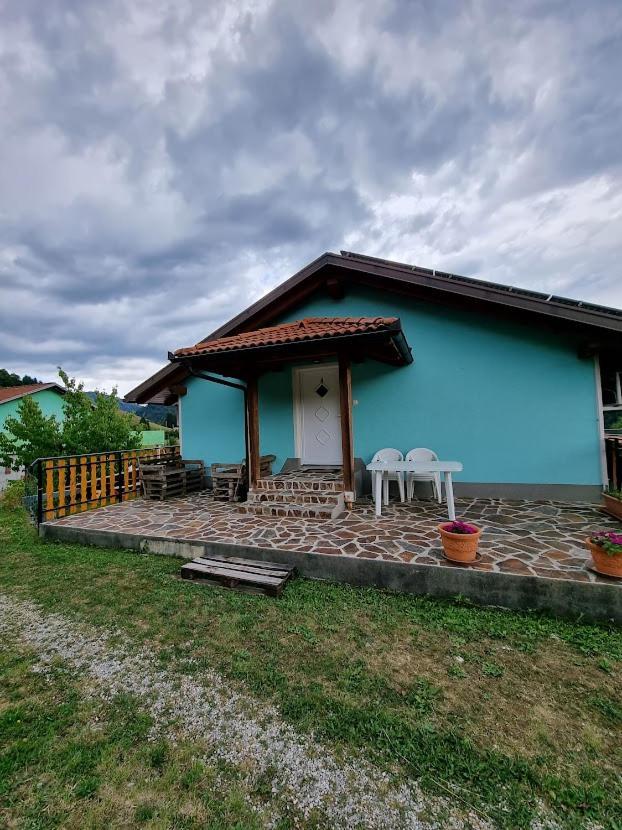 Apartma Patricija - Big Apartment For 6 Tolmin Bagian luar foto