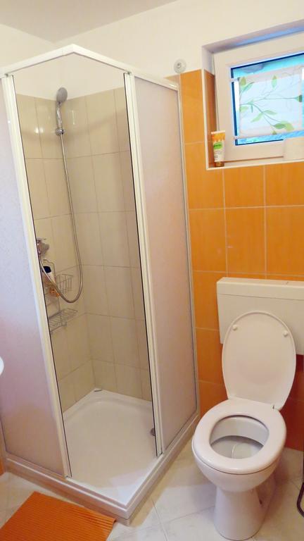 Apartma Patricija - Big Apartment For 6 Tolmin Bagian luar foto